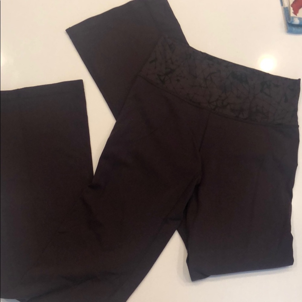 Lululemon high waited groove pants 6 tall